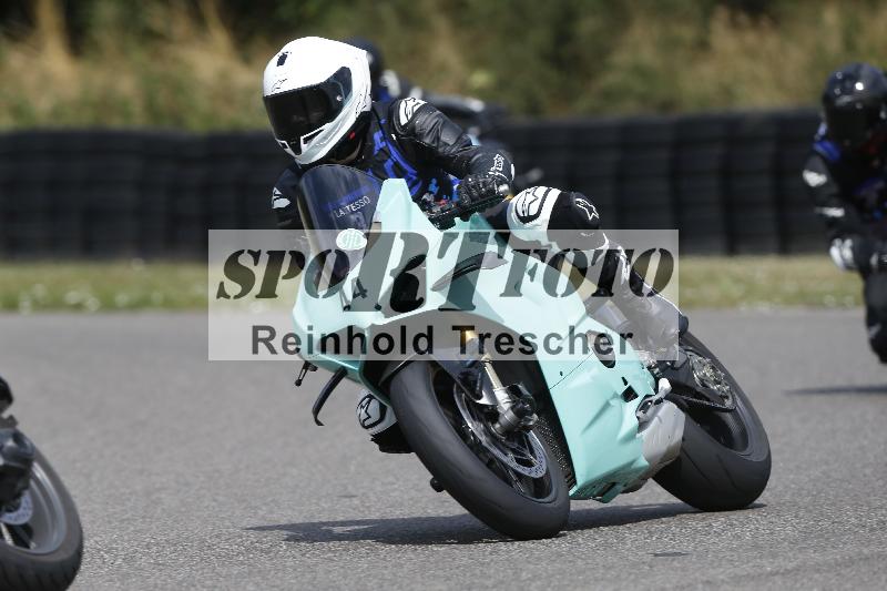 /30 23.06.2025 Get Faster Caremotion ADR/Rider Academy gruen/44